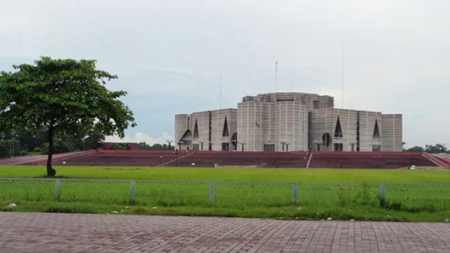 parlament-1709744105