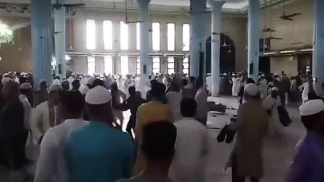 mosque-1726823131