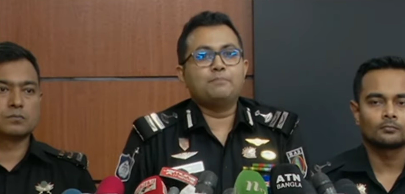 আমরা ছাত্র জনতার আন্দোলনের সঙ্গে ছিলাম : র্যাব আমরা ছাত্র জনতার আন্দোলনের সঙ্গে ছিলাম : র্যাব