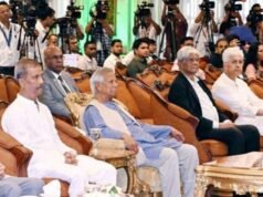 সেই ৫ উপদেষ্টাকে ছাড়া এক ঘণ্টাও টিকবে না ড. ইউনূসের সরকার