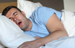 ঘুমের মধ্যে মুখ থেকে লালা পড়া কীসের লক্ষণ?