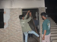 খুলনা আওয়ামী লীগ কার্যালয়ে ভাঙচুর-অগ্নিসংযোগ