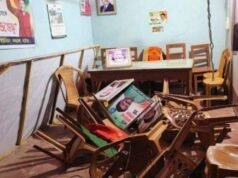 আ.লীগ নেতাকর্মীদের দ্বারা বিএনপির কার্যালয় ভাঙচুর