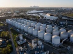 বাড়লো জ্বালানি তেলের দাম, নতুন দাম দেখে নিন