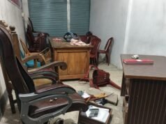 চাঁদা না দেওয়ায় যুবদলের কার্যালয়ে যুবলীগের হামলা