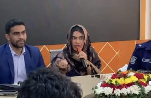 প্রশাসনিক সভায় এমপির স্ত্রী, ইউএনও ও এসি ল্যান্ডকে বদলি