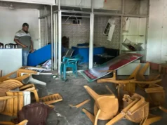 বিএনপির কার্যালয় ভাঙচুর, অ্যাডিশনাল এসপিসহ আ’হত অর্ধশত