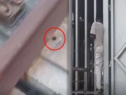 পদ্মা সেতুর রেললাইনের নাট খুলে নিয়ে গেছে চোর