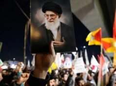 তিন সদস্যের সাময়িক নেতৃত্ব ঘোষণা ইরানের