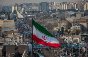 সব আলোচনা থেকে বেরিয়ে গেছে ইরান, দেশজুড়ে মানবঢাল