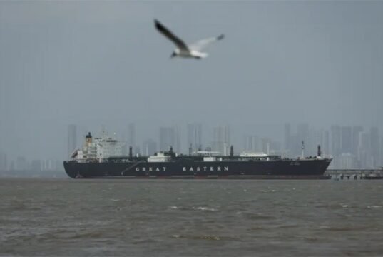 ইতিহাসের সর্বোচ্চ দামে তেল