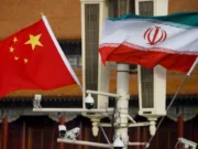 ইরানে অস্ত্র পাঠানোর প্রস্তুতি নিচ্ছে চীন