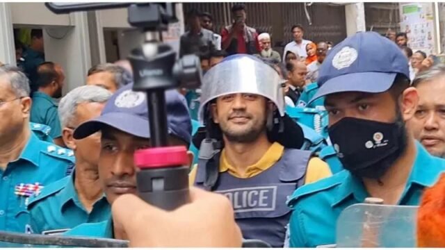 ব্যারিষ্টার-সুমন