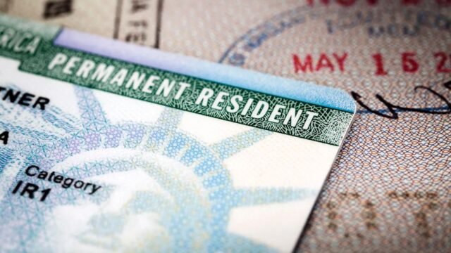 Us-Green-Card-6a114e33579f4