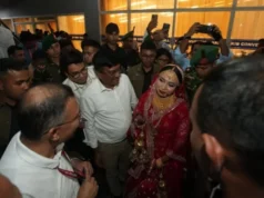 বিয়ের অনুষ্ঠানে ব্যাঘাত না হওয়ার জন্য বিএনপির কর্মসূচি আগে শেষ করে দিলেন প্রধানমন্ত্রী
