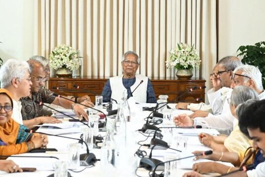 আলোচনায় কিচেন কেবিনেট, কারা ছিলেন?
