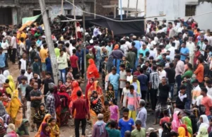 ভারতে মুসলিম ফেরিওয়ালাকে কুড়াল দিয়ে কু’পিয়ে হ’ত্যা