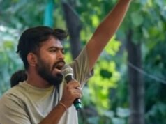 শিক্ষামন্ত্রীকে না সরালে পরের দাবি প্রধানমন্ত্রীর পদত্যাগ