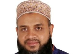 অবেশেষে আবুল কাশেম পল্লব পুলিশের খাচায়