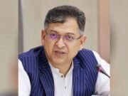 স্বরাষ্ট্র মন্ত্রণালয় ছেড়ে কেন স্থানীয় সরকার মন্ত্রণালয়ে সালাহউদ্দিন আহমেদ? কৌ…Seemore