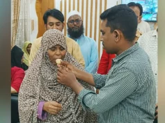 অবশেষে সেই মায়ের দায়িত্ব নিলেন ছেলে, চাইলেন ক্ষমা